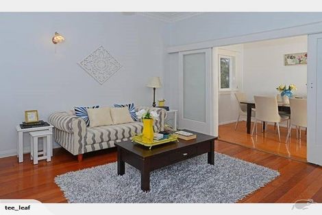 Photo of property in 14 Waiohua Road, Greenlane, Auckland, 1061