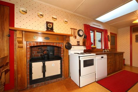 Photo of property in 82 Tollemache Road East, Longlands, Hastings, 4122