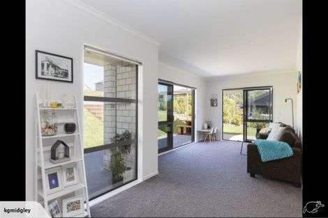 Photo of property in 10 Manuka Close, Mangawhai, 0505