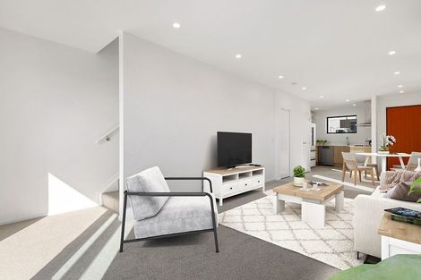 Photo of property in 45 Nga Pona Toru Road, Flat Bush, Auckland, 2019