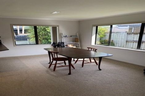 Photo of property in 6 Emma Place, Papamoa Beach, Papamoa, 3118