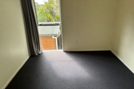 Photo of property in 28 Hiwihau Place, Glenfield, Auckland, 0629