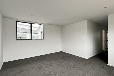 Photo of property in 105a Bond Crescent, Forrest Hill, Auckland, 0620