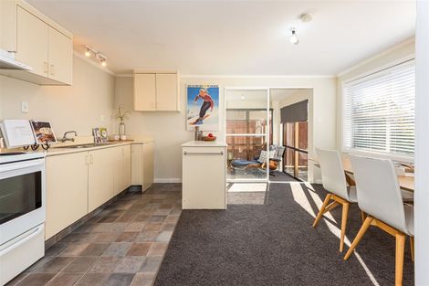 Photo of property in 17 Ensors Road, Opawa, Christchurch, 8023