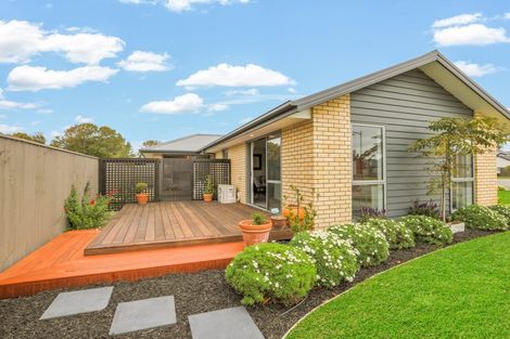 Photo of property in 72 Muirhill Street, Halswell, Christchurch, 8025