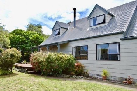 Photo of property in 11 Renata Road, Otaki, 5512
