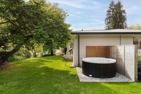 Photo of property in 4 Berkshire Street, Arrowtown, 9302