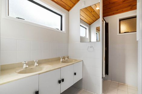 Photo of property in 205 Tamaki Road, Whangamata, 3620