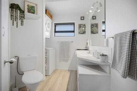 Photo of property in 40j Maunganui Road, Mount Maunganui, 3116
