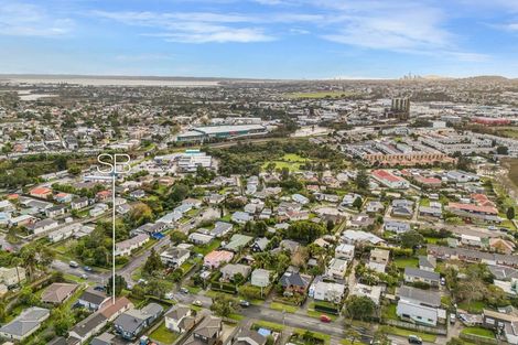 Photo of property in 2/21 Gardner Avenue, New Lynn, Auckland, 0600