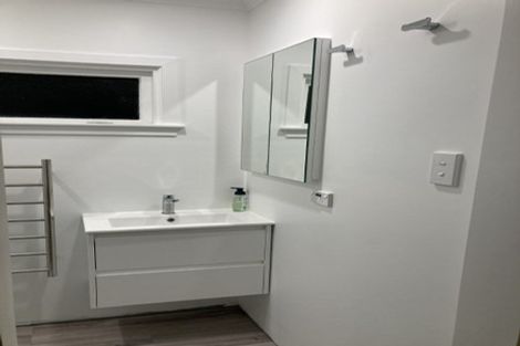 Photo of property in 17 Glasgow Street, Takaro, Palmerston North, 4412