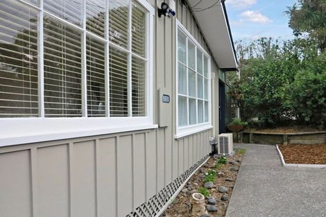 Photo of property in 109 Vipond Road, Stanmore Bay, Whangaparaoa, 0932