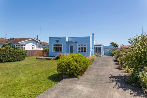 Photo of property in 42 Barraud Street, Dannevirke, 4930