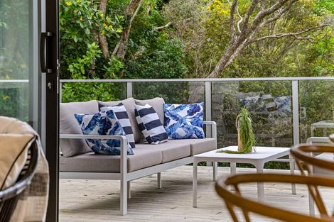 Photo of property in 1 Spray Crescent, Leigh, 0985