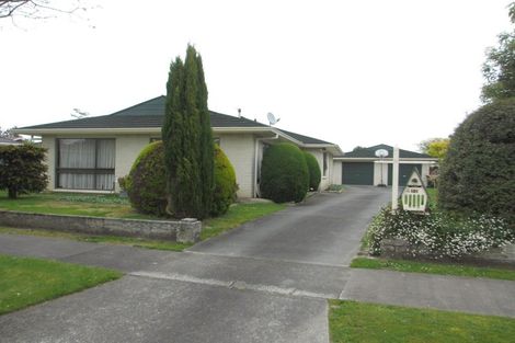 Photo of property in 10 Cecil Place, Cloverlea, Palmerston North, 4412