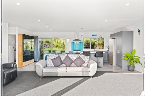 Photo of property in 207 Thelma Road, Mangawhai Heads, Mangawhai, 0505