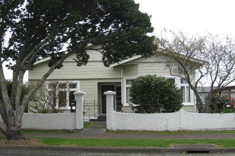 Photo of property in 15 Kings Drive, Levin, 5510