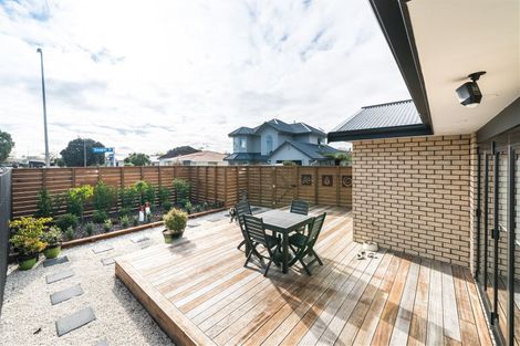 Photo of property in 16 Douglas Street, West End, Palmerston North, 4412