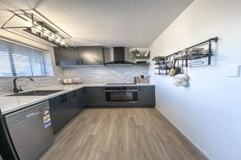 Photo of property in 15 Flaxwood Lane, Waltham, Christchurch, 8023