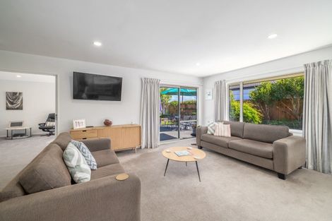 Photo of property in 15 Cairnbrae Drive, Prebbleton, 7604