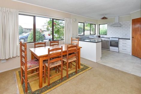 Photo of property in 1/32 Queen Street, Papakura, 2110
