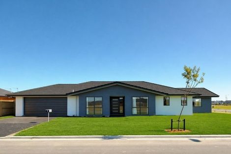 Photo of property in 2 Emma Street, Marshland, Christchurch, 8083