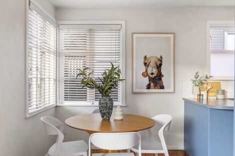 Photo of property in 15 Range View Road, Mount Albert, Auckland, 1025