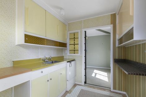 Photo of property in 16-18 Konini Street, Eastbourne, Lower Hutt, 5013