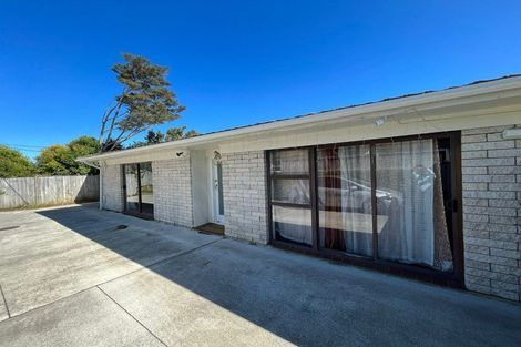 Photo of property in 80a Millbrook Road, Henderson, Auckland, 0612