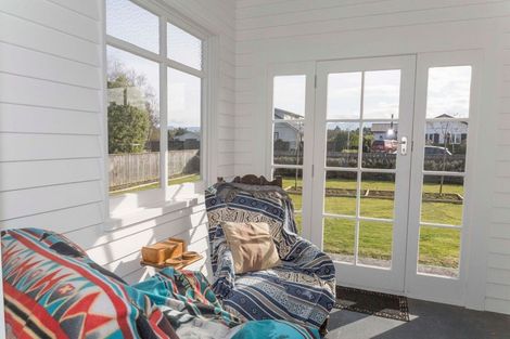 Photo of property in 4 Ranfurly Street, Dannevirke, 4930