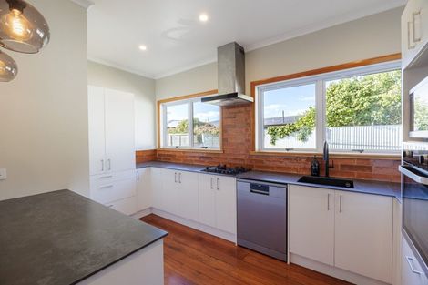 Photo of property in 49 Meeanee Road, Taradale, Napier, 4112