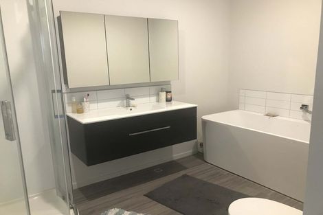 Photo of property in 52 Pateke Drive, Kenepuru, Porirua, 5022