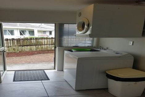 Photo of property in 38 Burswood Drive, Burswood, Auckland, 2013