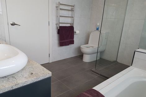 Photo of property in 2/10 Tiri View Place, Waiake, Auckland, 0630