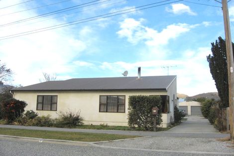 Photo of property in 15 Matau Street, Alexandra, 9320