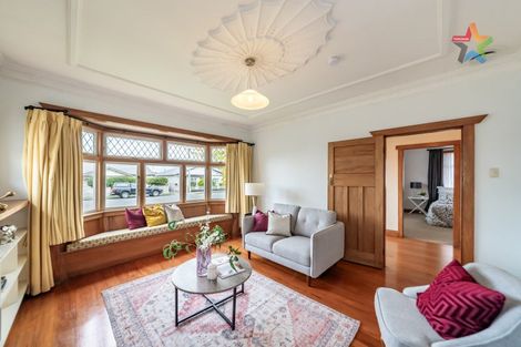 Photo of property in 21 Central Terrace, Alicetown, Lower Hutt, 5010