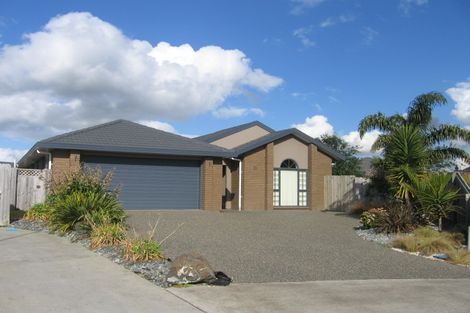 Photo of property in 25 Shankill Place, East Tamaki, Auckland, 2013
