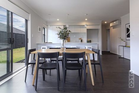 Photo of property in 14 Kelly Road, Riverhead, 0820