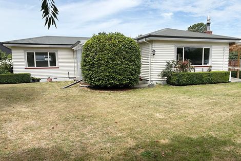 Photo of property in 102 Wairakei Road, Bryndwr, Christchurch, 8052