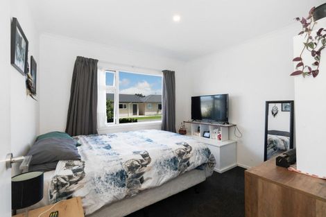 Photo of property in 11 Te Wiremu Lane, Otaki, 5512