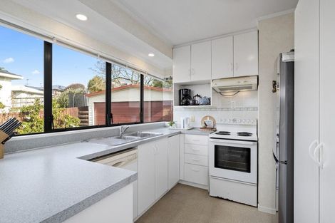 Photo of property in 69 Puriri Road, Pukekohe, 2120