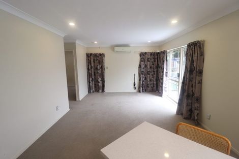 Photo of property in 6 Silkwood Grove, Totara Heights, Auckland, 2105