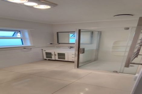 Photo of property in 9a Pukeroa Place, Papakura, 2110