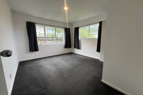 Photo of property in 103b Redoubt Road, Goodwood Heights, Auckland, 2105