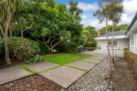 Photo of property in 14 Maleme Avenue, Belmont, Auckland, 0622