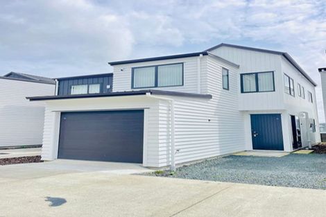 Photo of property in 28 Parahau Road, Papakura, 2110