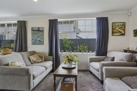 Photo of property in 11 Hargest Crescent, Saint Kilda, Dunedin, 9012