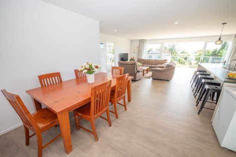 Photo of property in 5 Eagles Way, Cable Bay, 0420