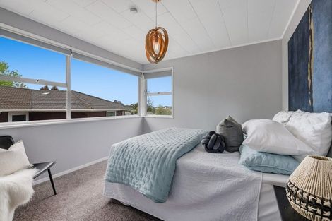 Photo of property in 14 Orton Street, Glenfield, Auckland, 0627
