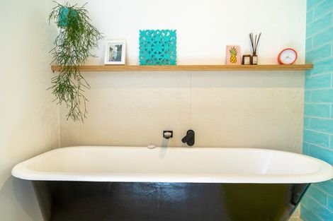 Photo of property in 11b Norrie Avenue, Raglan, 3225